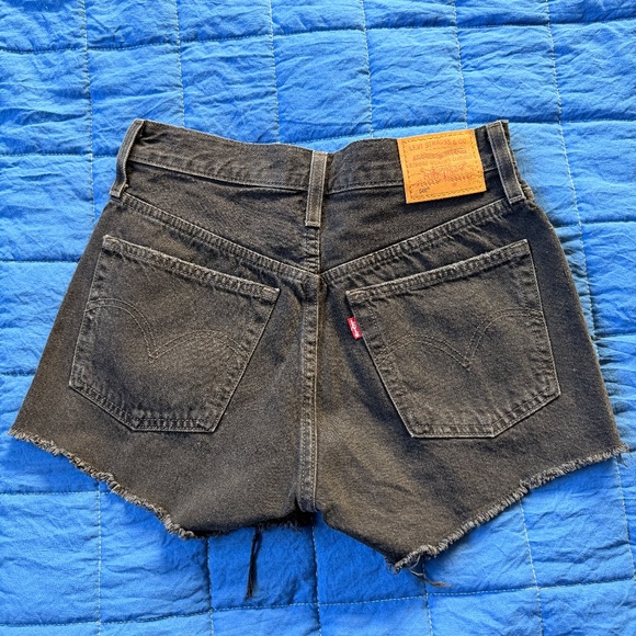 Levi’s 501 Black Denim Distressed Shorts - Picture 2 of 4